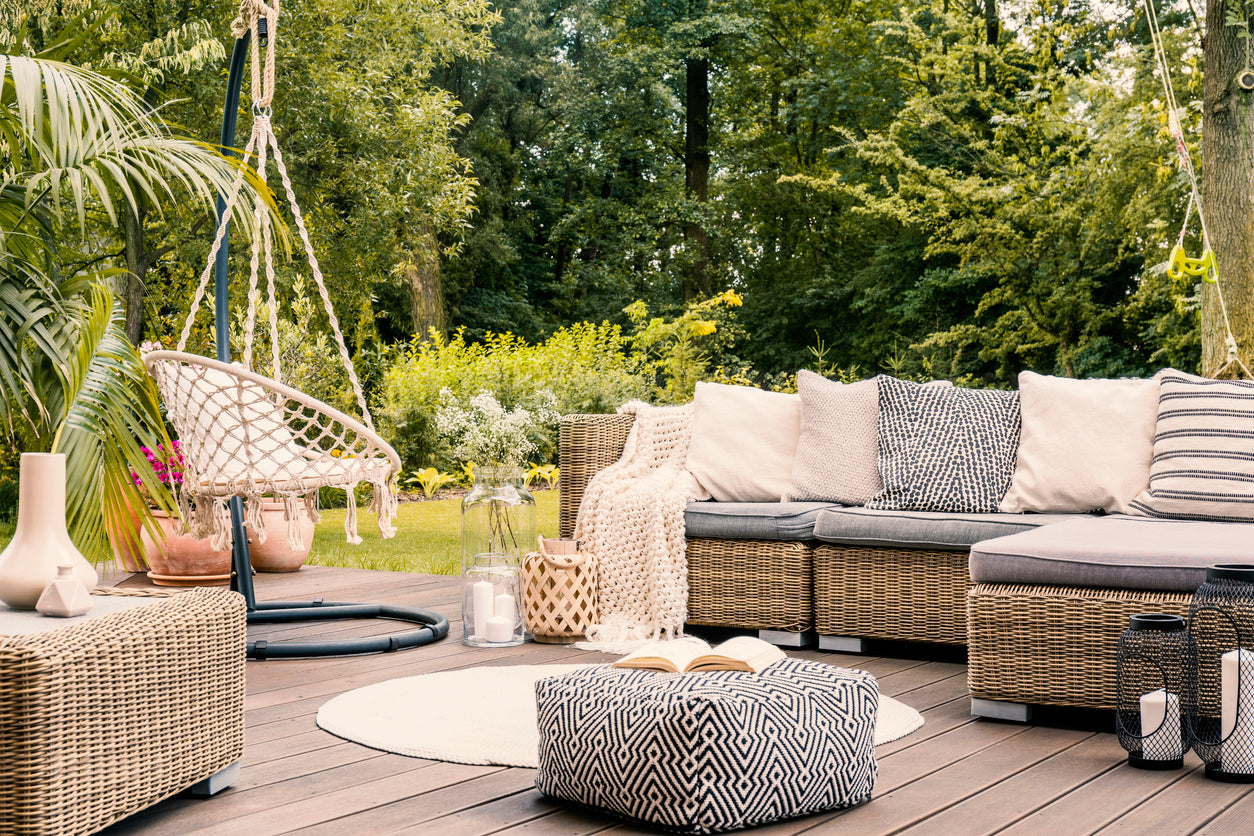 Terrassengestaltung im Sommer  Tipps für Sommerdeko – myHarry™