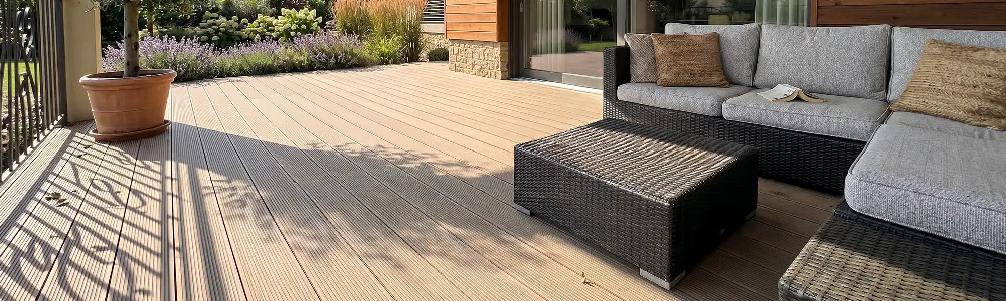 WPC Dielen & Terrassenplatten Muster