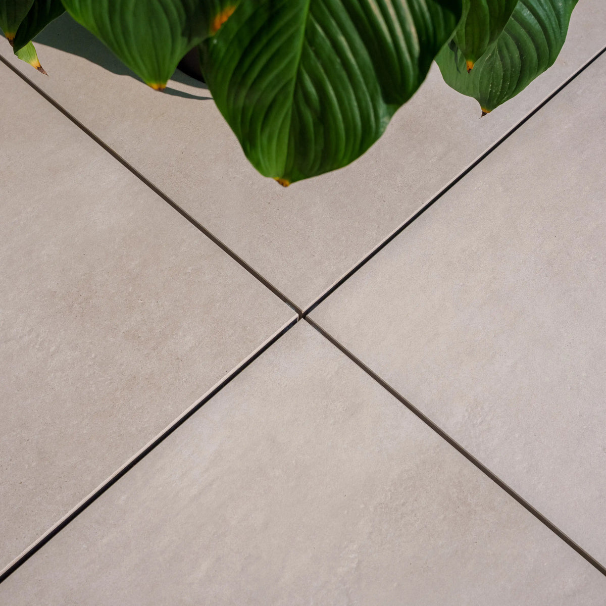 Feinsteinzeug-Terrassenplatte Light 60×60×2 cm